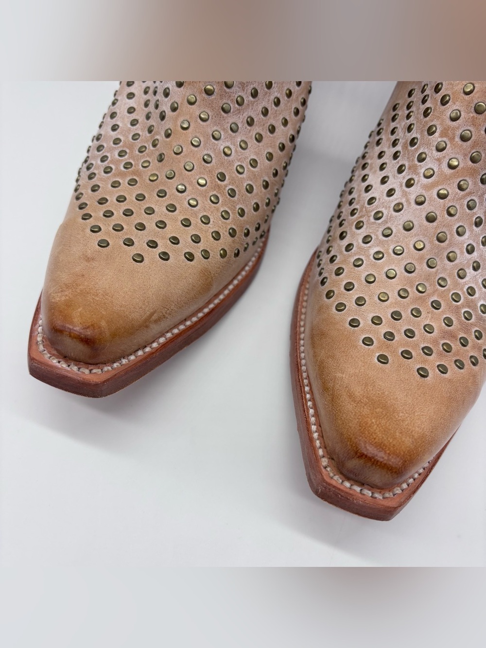 Ariat Dixon Studded Women’s Western Ankle Boots Tan Leather - size 9.5 - Picture 9 of 13